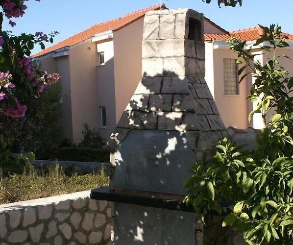 Apartamento By The Sea Slatine, Ciovo - 972