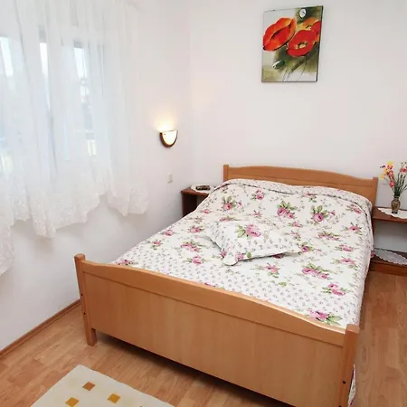 Apartment By The Sea Slatine, Ciovo - 972