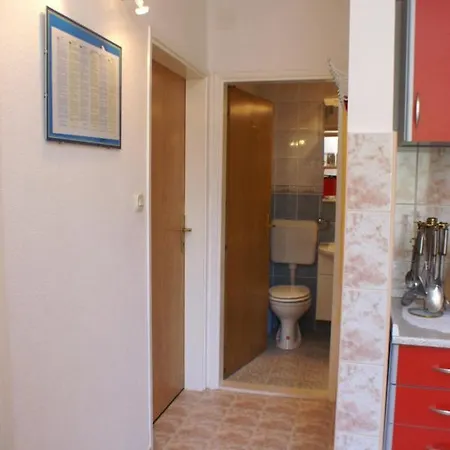 Apartment By The Sea Slatine, Ciovo - 972