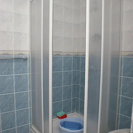 Apartment By The Sea Slatine, Ciovo - 972 *